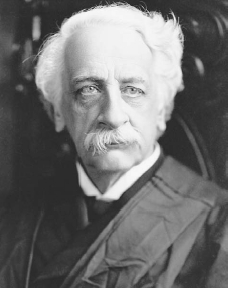 Supreme Court Justice Rufus Wheeler Peckham (served 1895–1909). In Lochner v. New York, he held that limiting the hours an employee could work interfered with rights to liberty ensured by the Fourteenth Amendment THE LIBRARY OF CONGRESS/CORBIS. REPRODUCED