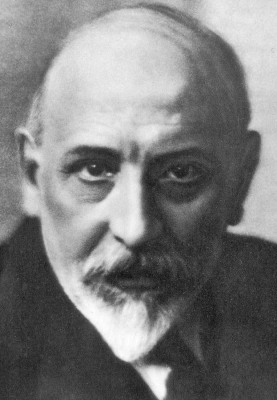 0111200566-Pirandello.jpg