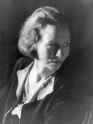 0111206385-Millay.jpg